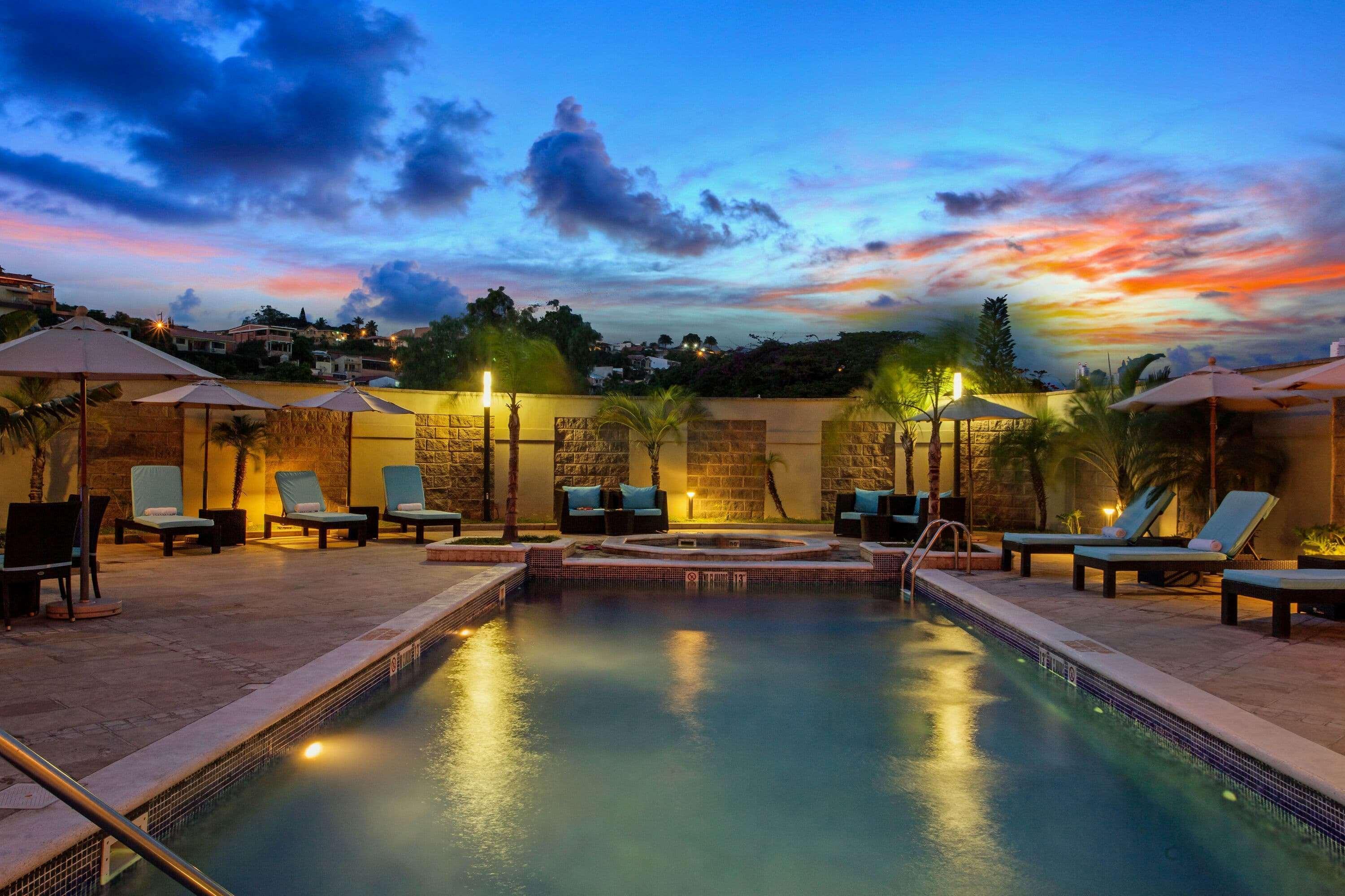 La Quinta By Wyndham Tegucigalpa Hotel Exterior photo